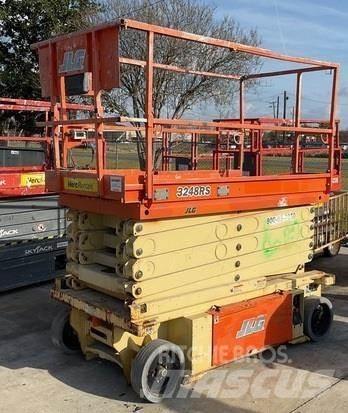 JLG 3248RS Škarjaste dvižne ploščadi