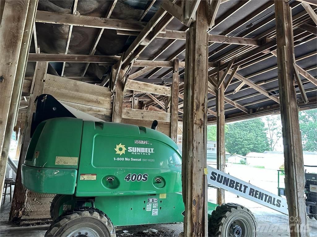 JLG 400S Teleskopske dvižne ploščadi