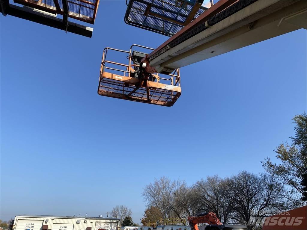 JLG 600S Teleskopske dvižne ploščadi