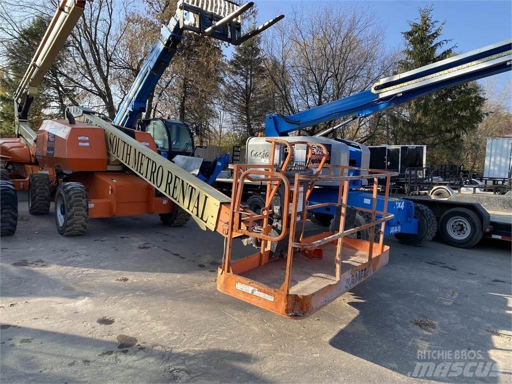 JLG 600S Teleskopske dvižne ploščadi