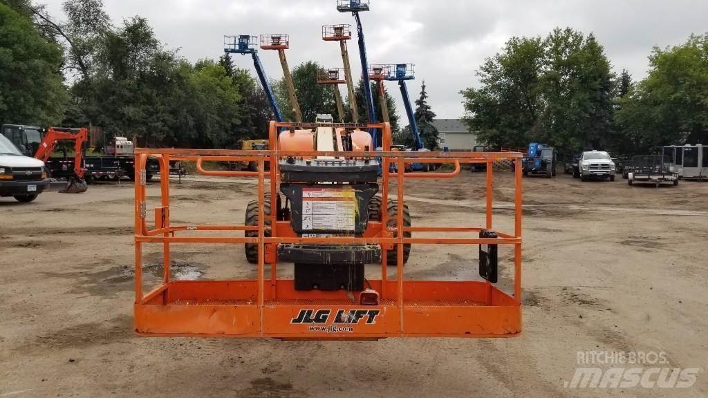 JLG 600S Teleskopske dvižne ploščadi