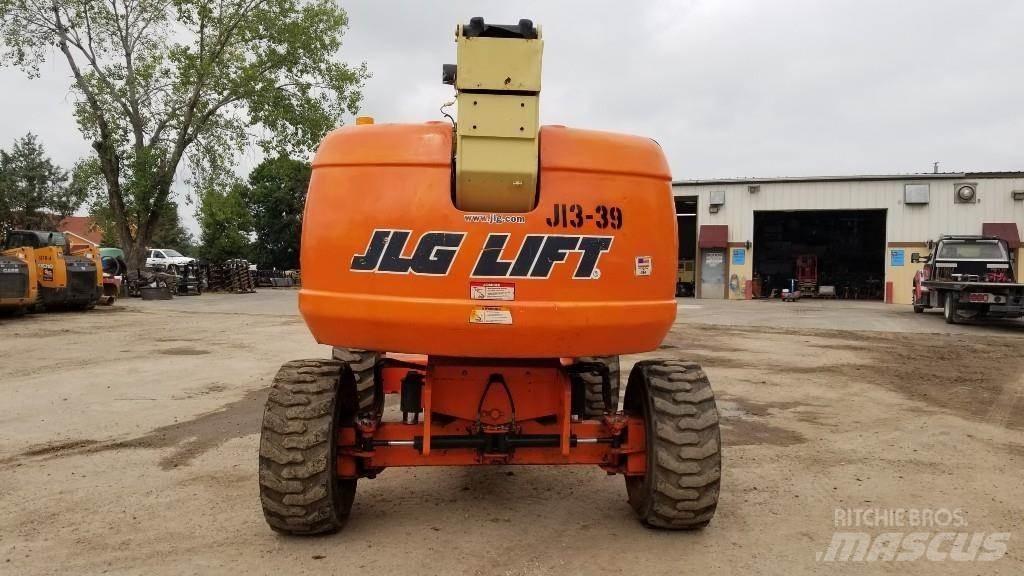 JLG 600S Teleskopske dvižne ploščadi