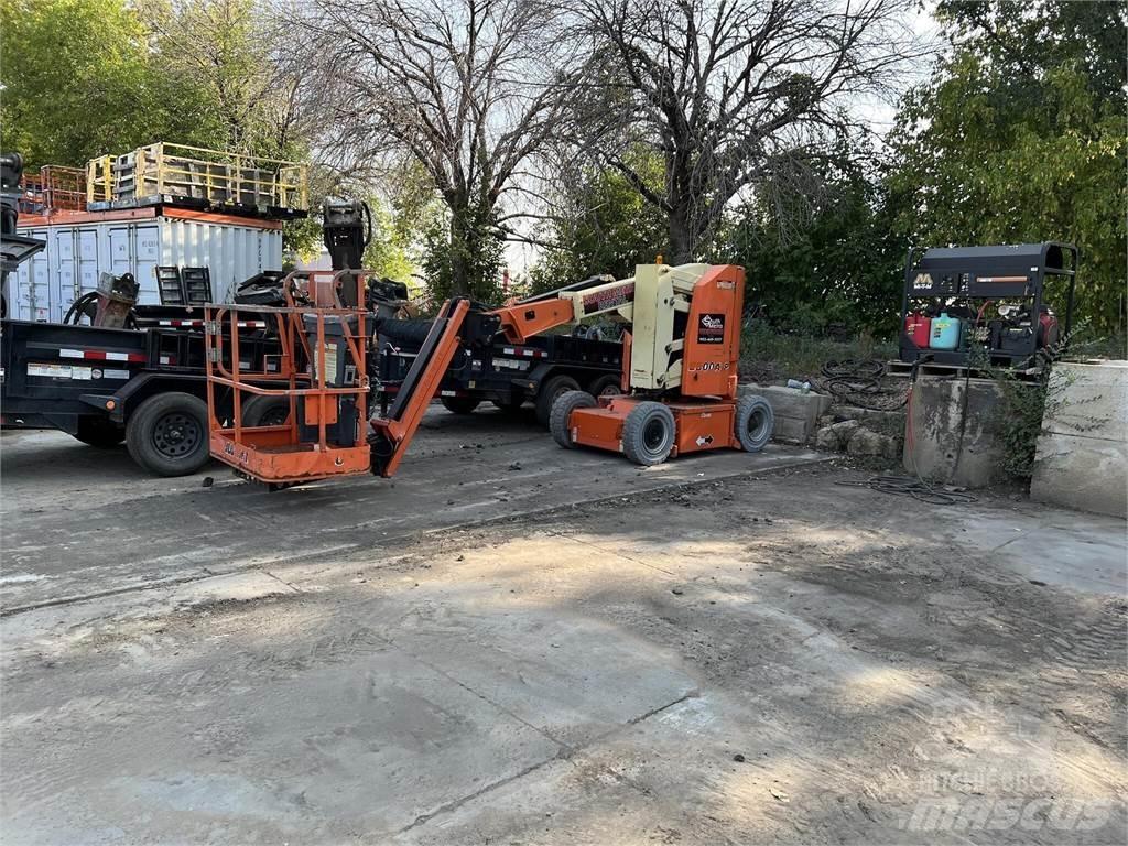 JLG E300AJP Zglobne dvižne ploščadi