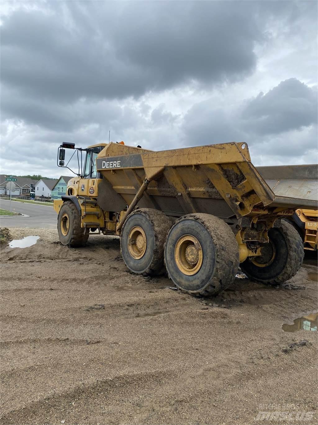 John Deere 300D Zglobni demperji