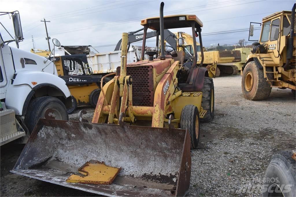 John Deere 310E Rovokopači