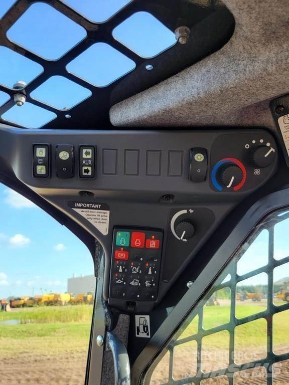 John Deere 325G Skid steer mini nakladalci