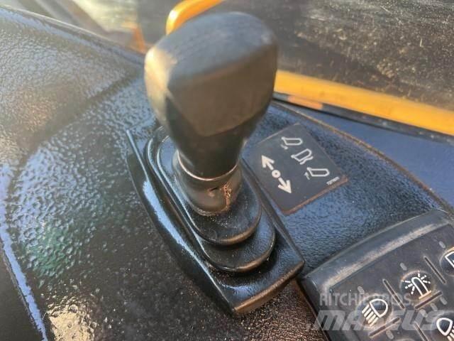 John Deere 460E Zglobni demperji