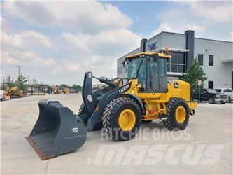 John Deere 544P Kolesni nakladalci