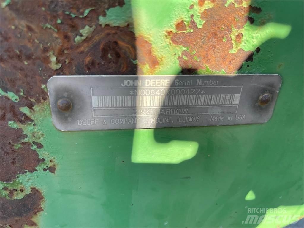 John Deere 640 Kolutne brane