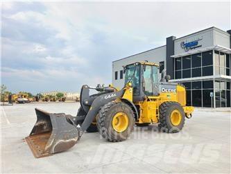 John Deere 644K Kolesni nakladalci