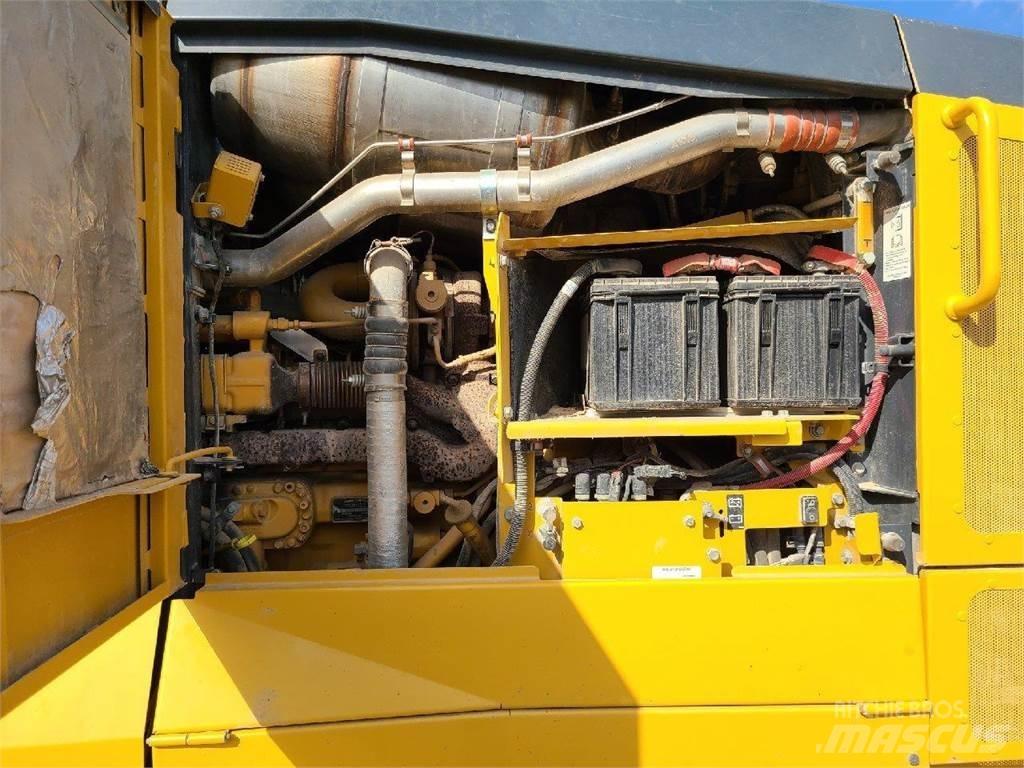 John Deere 672G Grederji