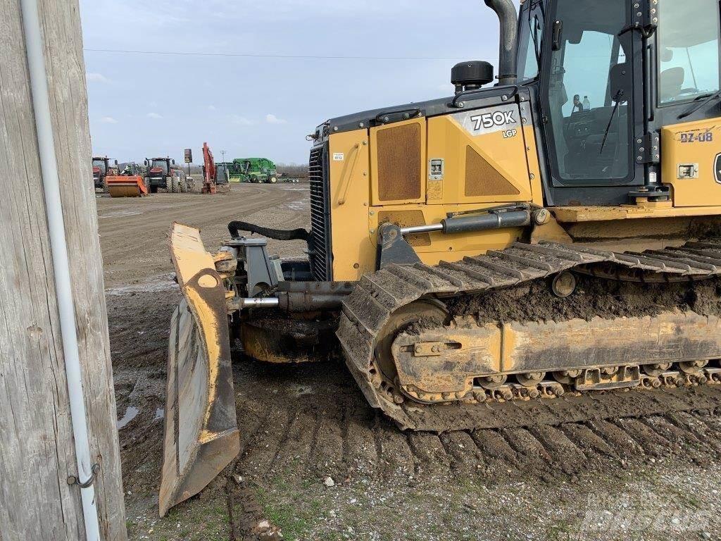 John Deere 750K LGP Buldožerji goseničarji