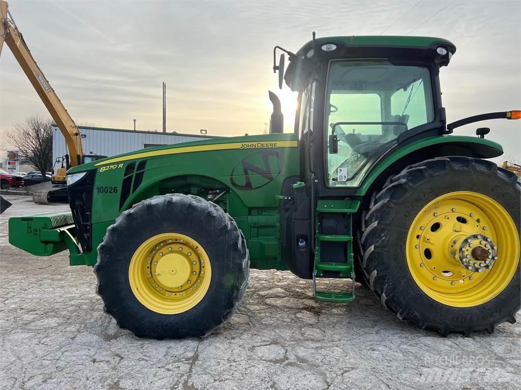 John Deere 8270R Traktorji