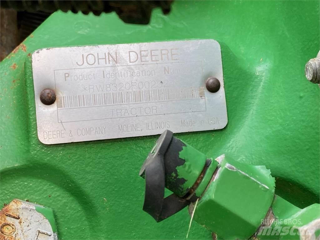 John Deere 8320 Traktorji