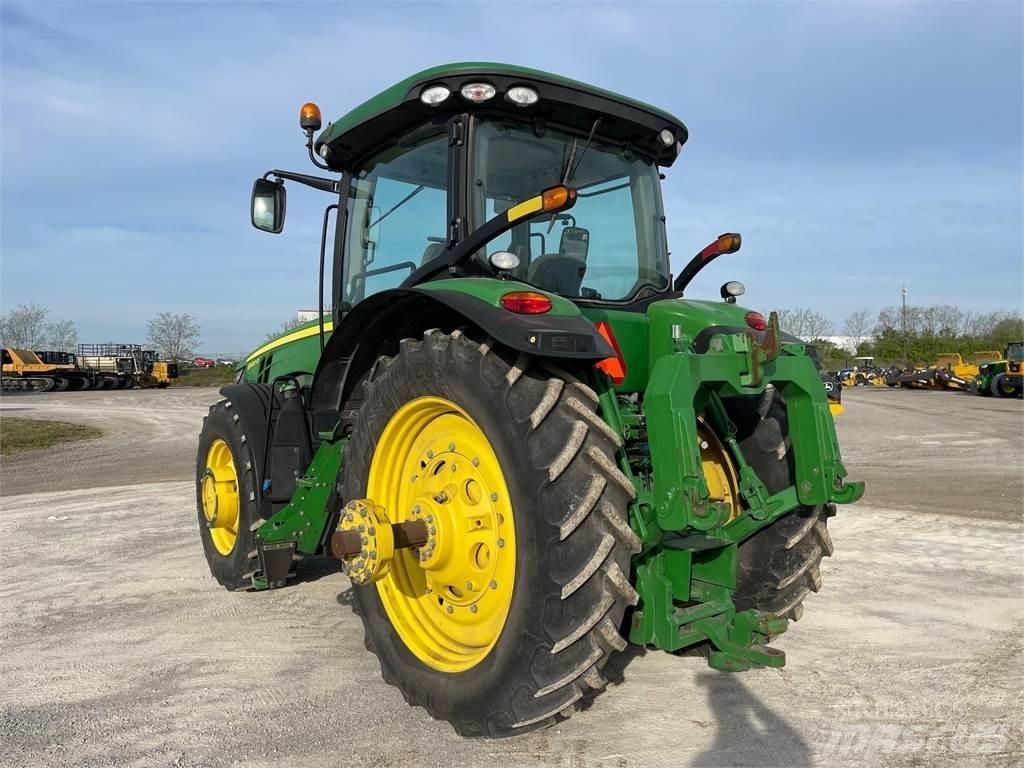 John Deere 8320R Traktorji