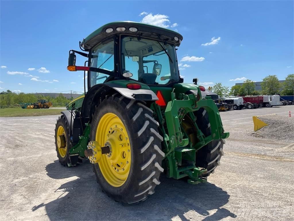 John Deere 8320R Traktorji