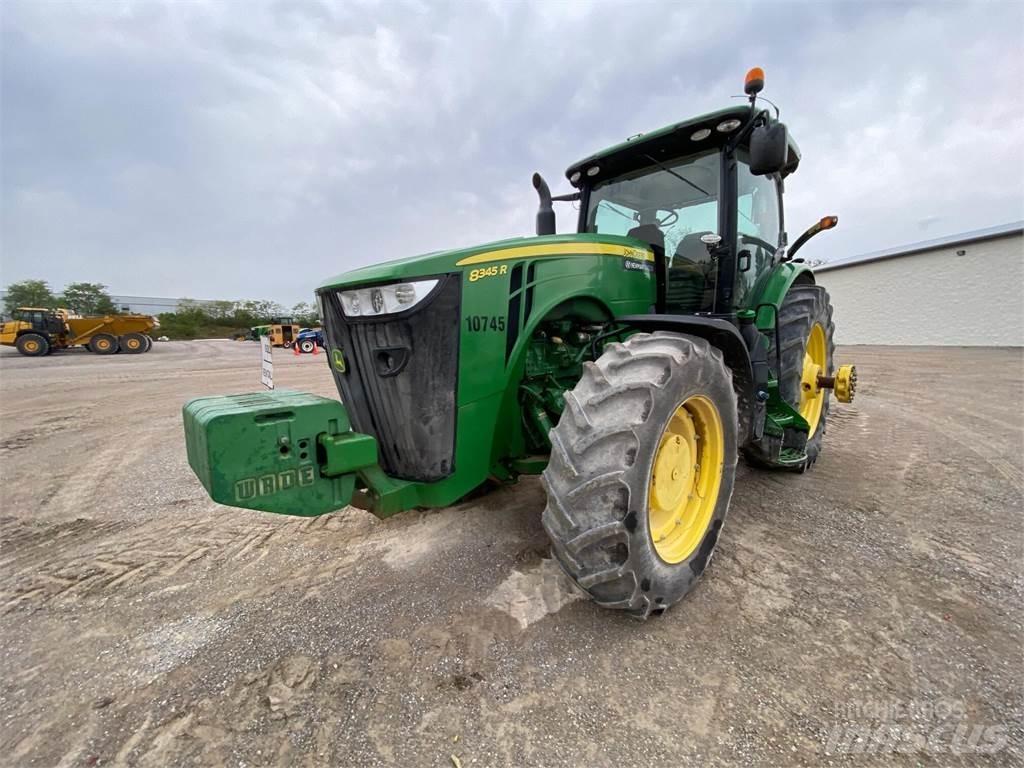 John Deere 8345R Traktorji