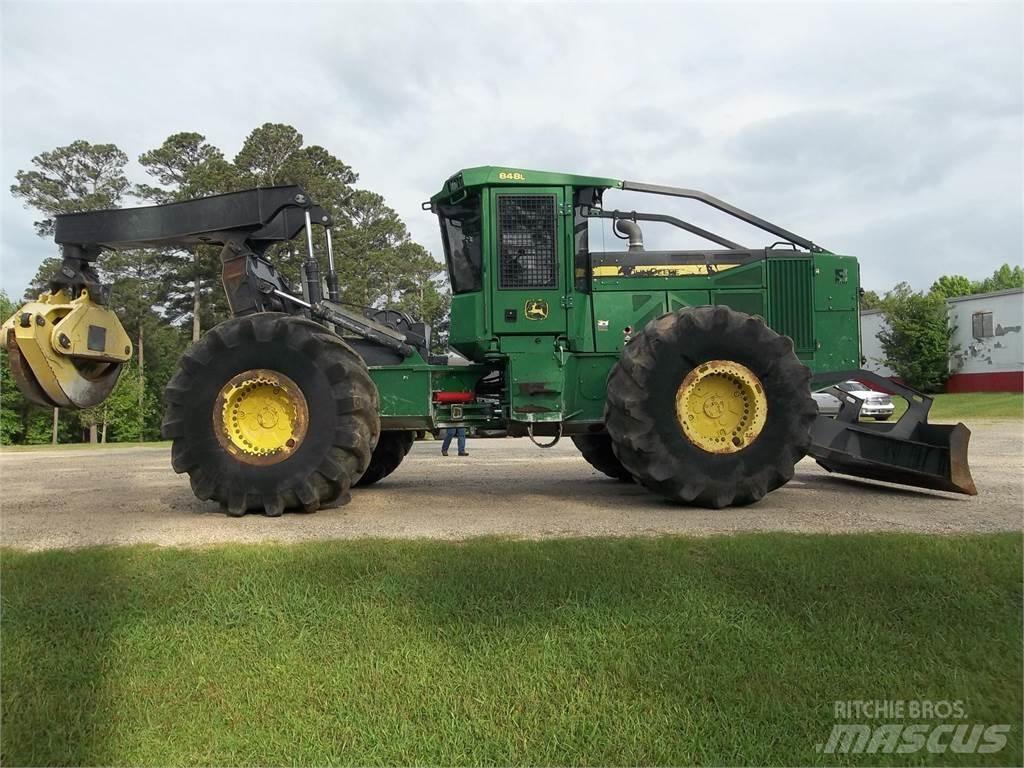 John Deere 848L Skiderji