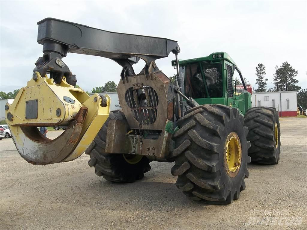 John Deere 848L Skiderji