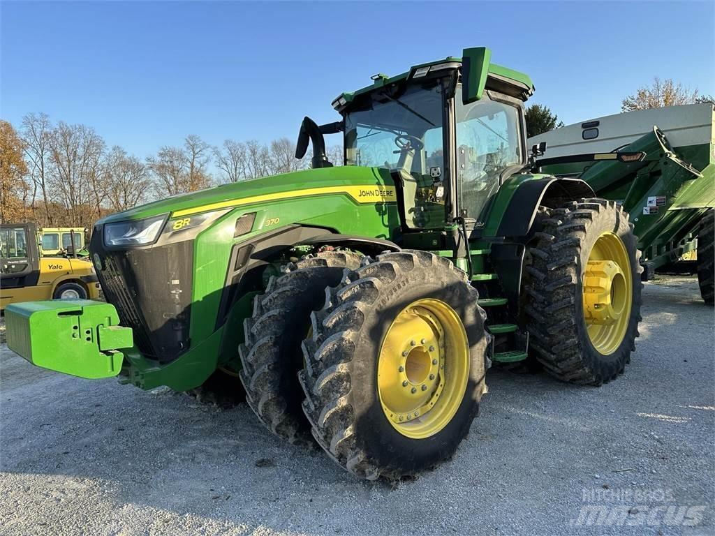 John Deere 8R 370 Traktorji