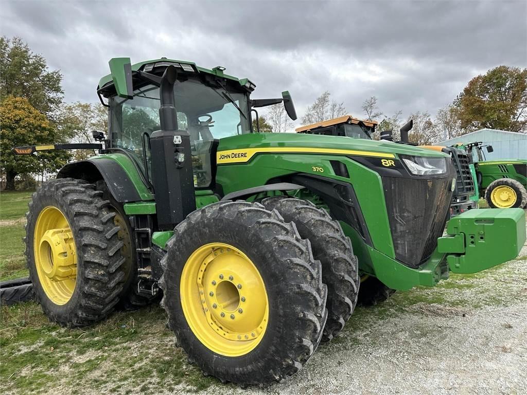 John Deere 8R 370 Traktorji