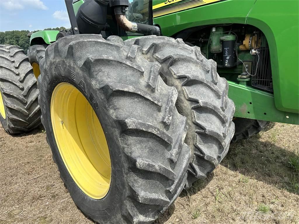 John Deere 9220 Traktorji