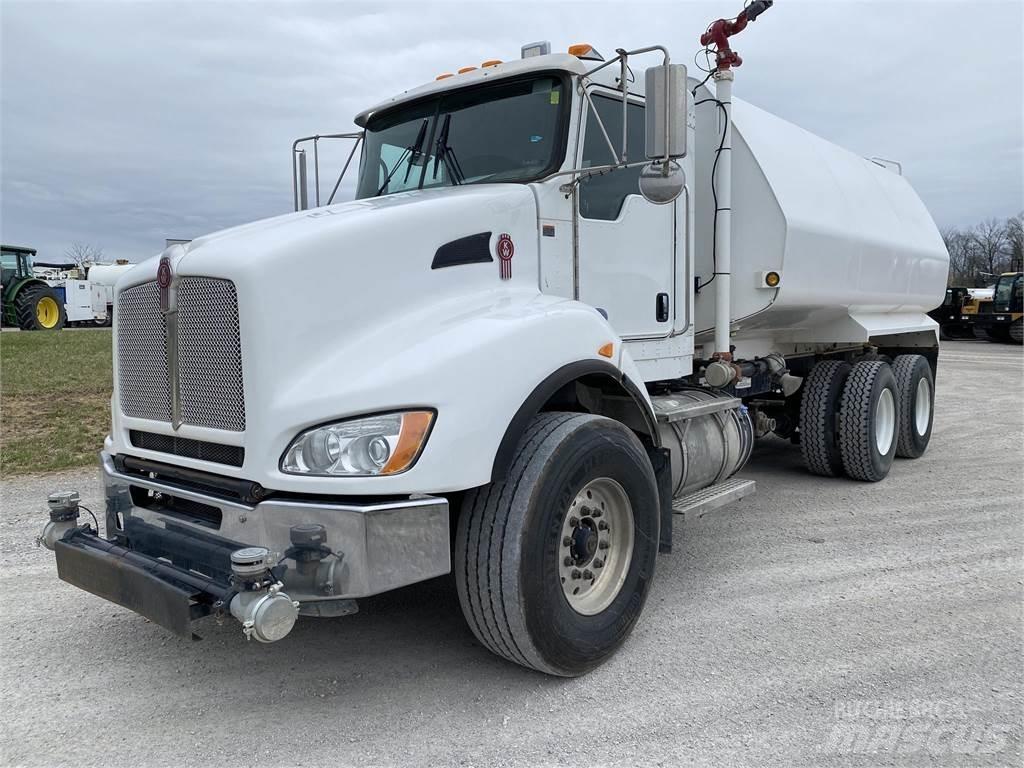 Kenworth T440 Tovornjaki za vodo