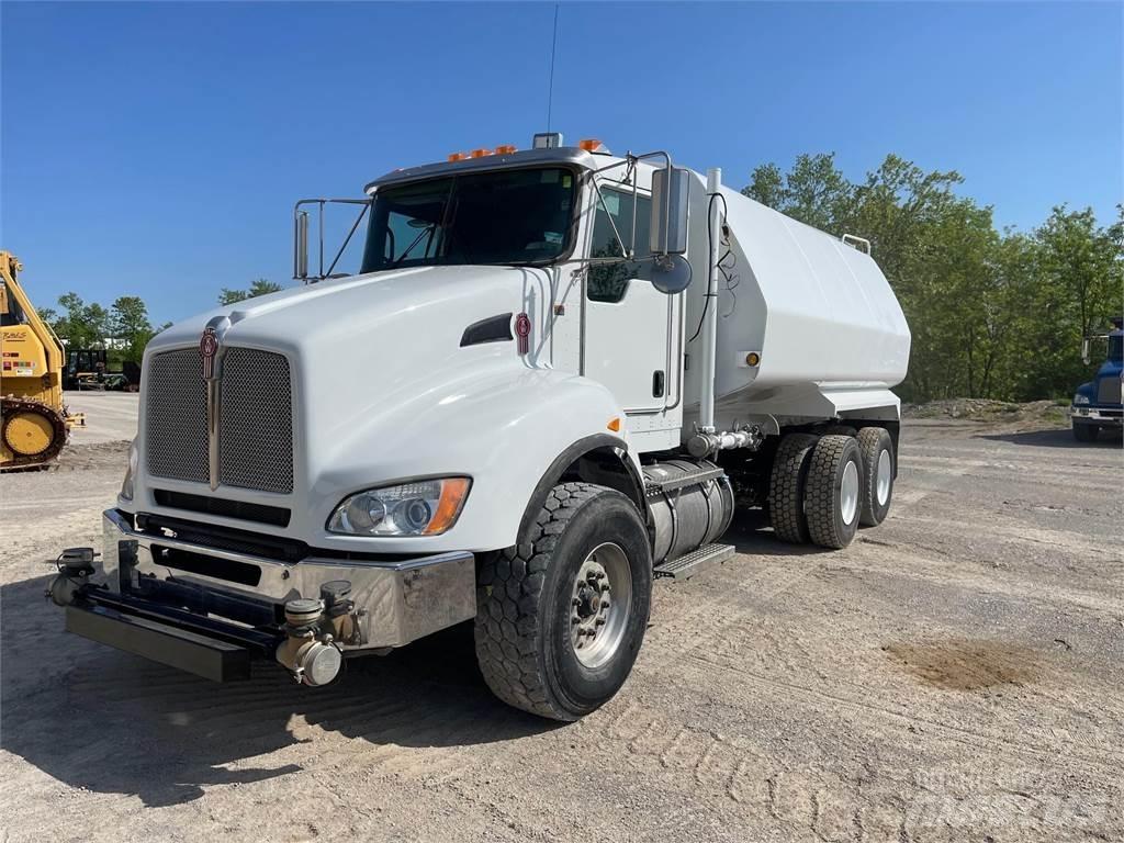 Kenworth T440 Tovornjaki za vodo