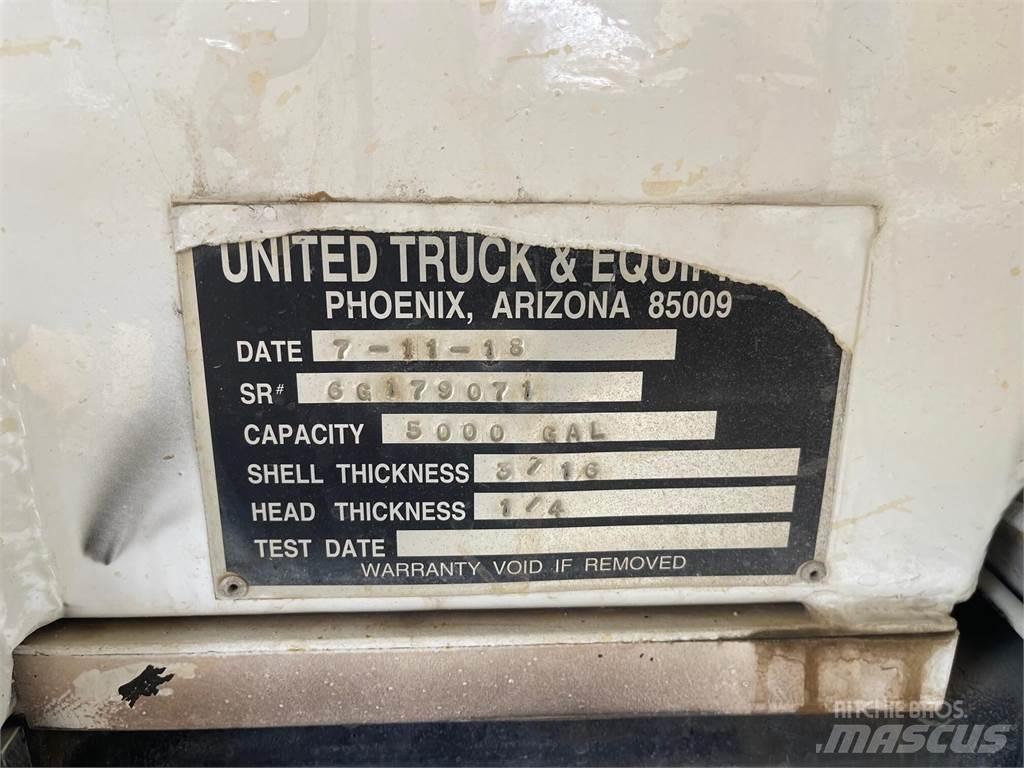 Kenworth T440 Tovornjaki za vodo