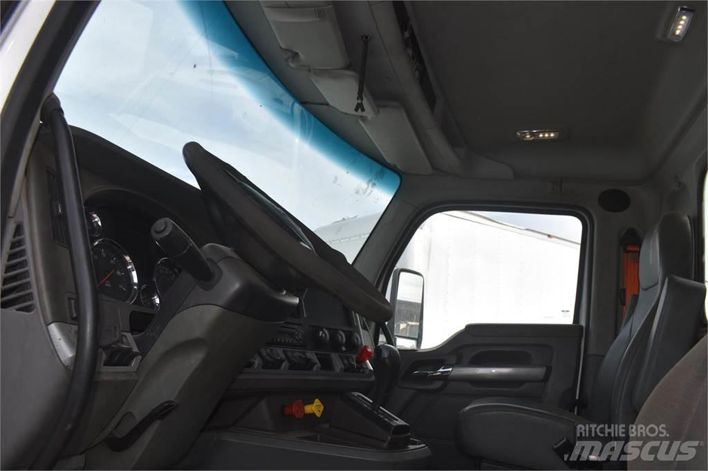 Kenworth T680 Tovornjaki z žerjavom