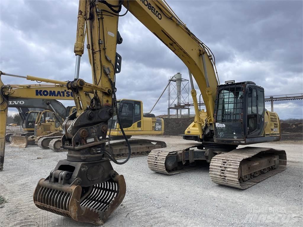 Kobelco SK210 LC-9 Nakladalci za les