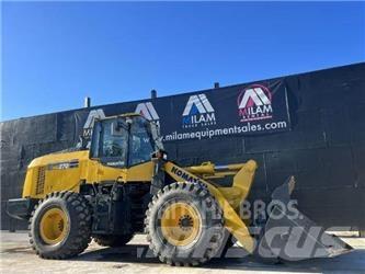 Komatsu WA270-8 Kolesni nakladalci