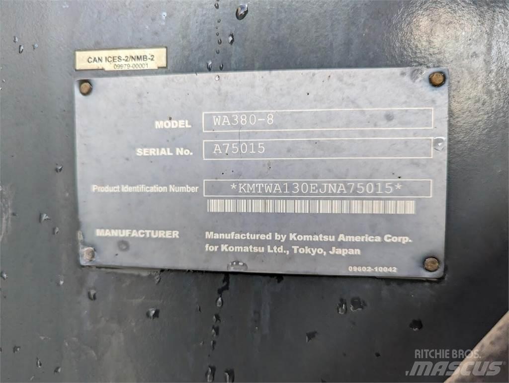 Komatsu WA380-8 Kolesni nakladalci