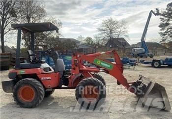 Kubota R520ST Kolesni nakladalci