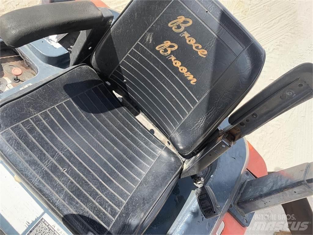 Kubota R520ST Kolesni nakladalci