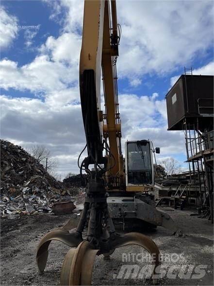 Liebherr A924C Bagri za prekladanje primarnih/sekundarnih surovin