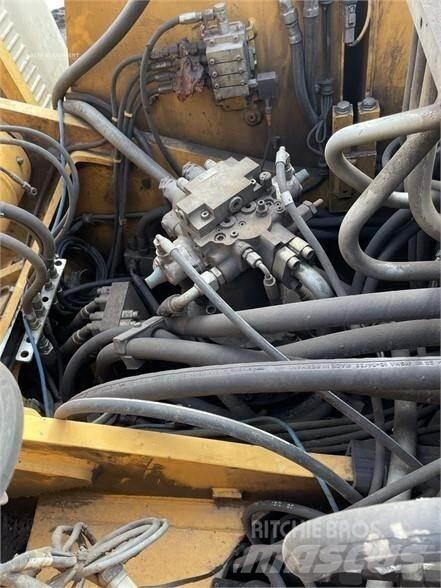 Liebherr A924C Bagri za prekladanje primarnih/sekundarnih surovin