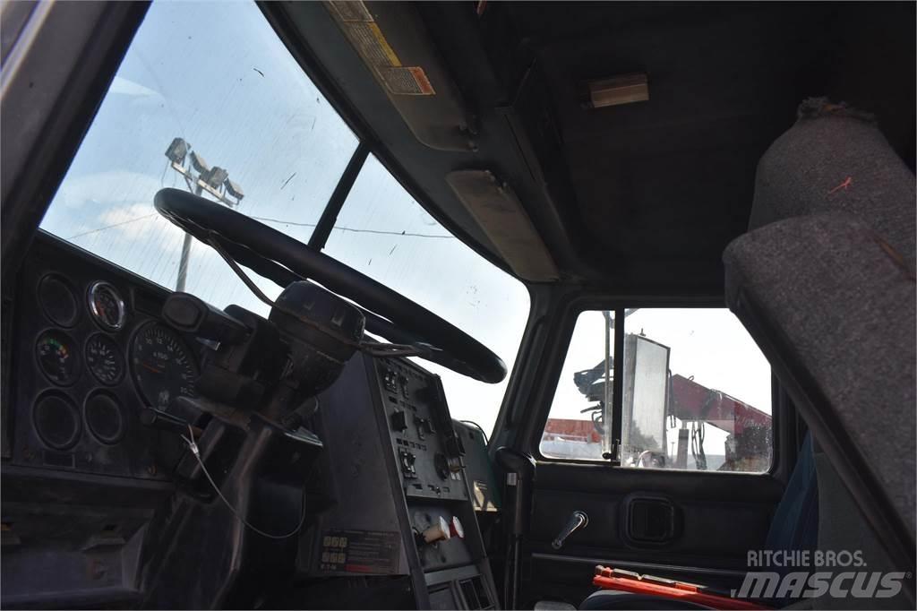 Mack CH613 Kiper tovornjaki