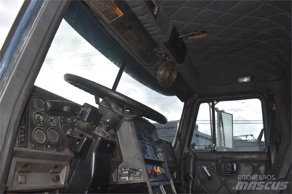 Mack CH613 Kiper tovornjaki
