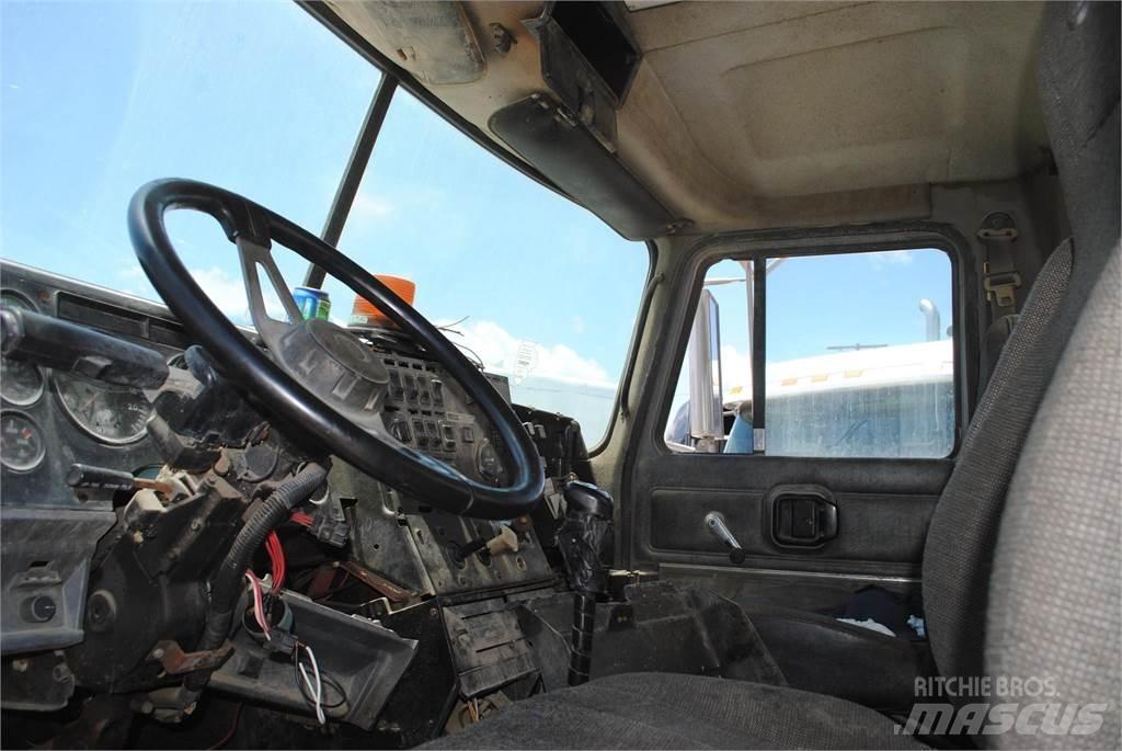 Mack CH613 Kiper tovornjaki