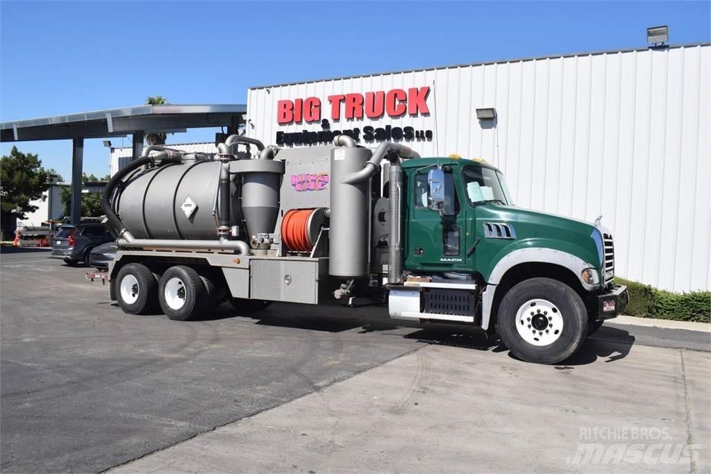 Mack GRANITE GU713 Tovornjaki cisterne