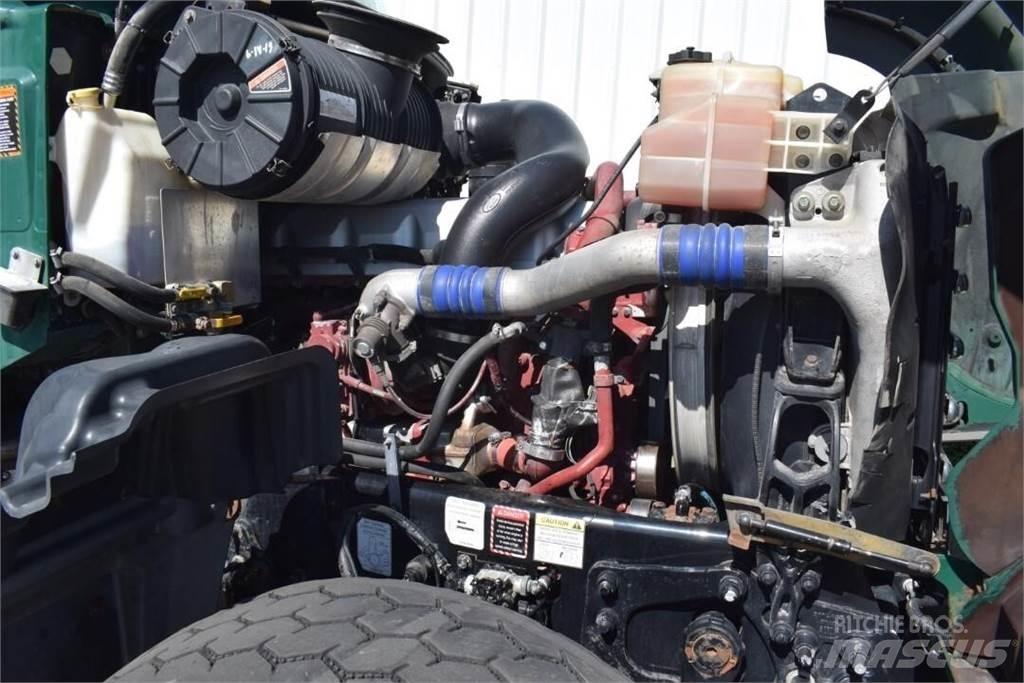 Mack GRANITE GU713 Tovornjaki cisterne