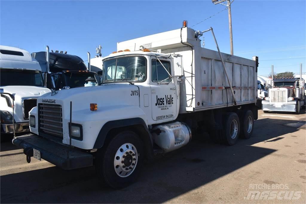 Mack RD688S Kiper tovornjaki