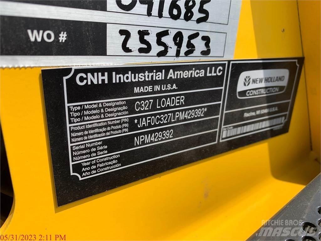 New Holland C327 Skid steer mini nakladalci