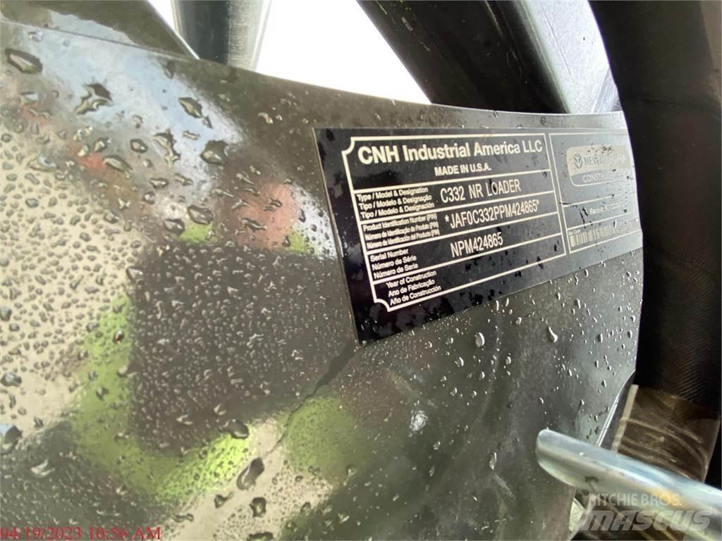 New Holland C332 Skid steer mini nakladalci