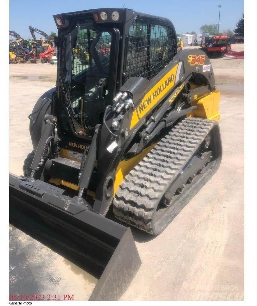 New Holland C345 Skid steer mini nakladalci