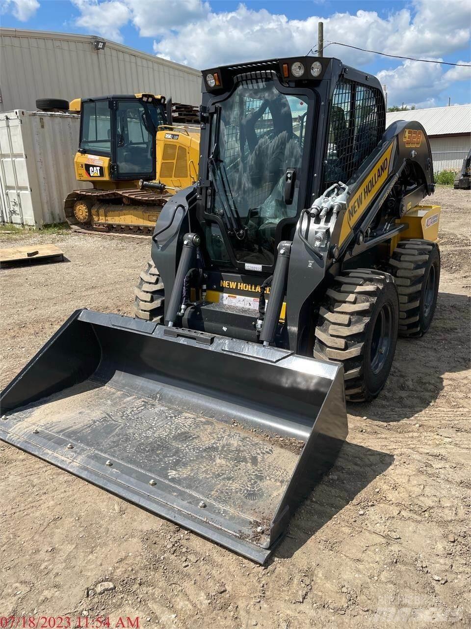 New Holland L328 Skid steer mini nakladalci