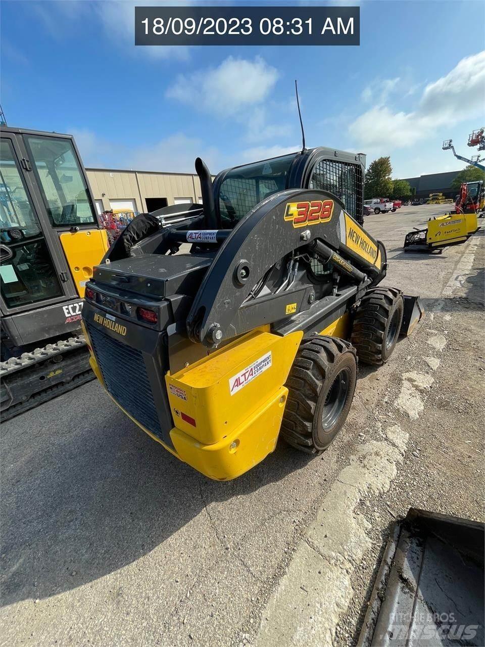 New Holland L328 Skid steer mini nakladalci