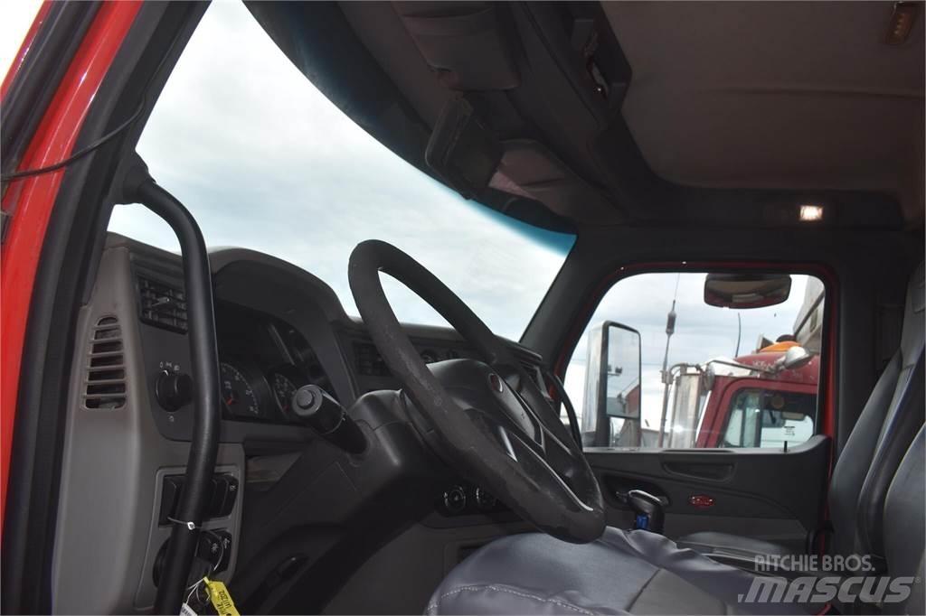 Peterbilt 567 Kiper tovornjaki