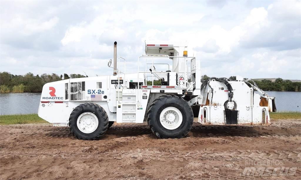 Roadtec SX2E Stroji za recikliranje asfalta